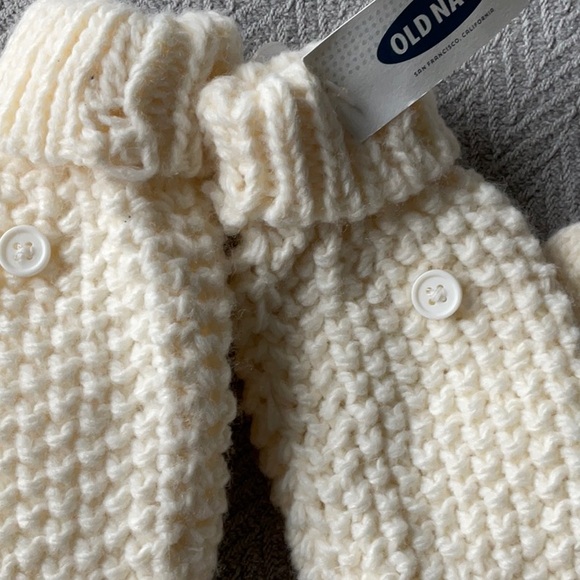 NWT Old Navy Light Cream Knit Half Fingerless with Flap Winter Gloves On… - Picture 5 of 5